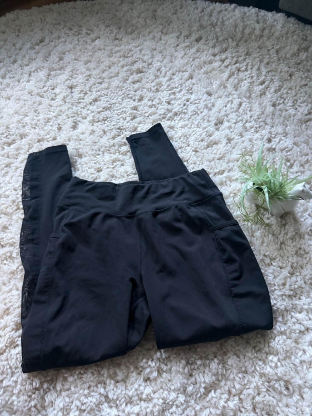 Comfortable ProFit black high-waist Black High-Waist Performance mesh see throug - Picture 2 of 8